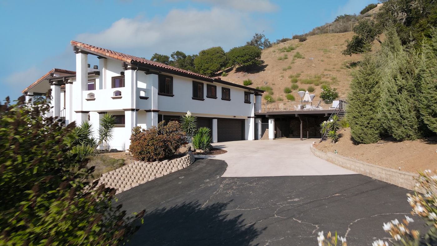 Clean home exterior